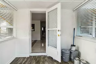 612 5th Ave Dr E, Bradenton, FL 34208 - Photo 4