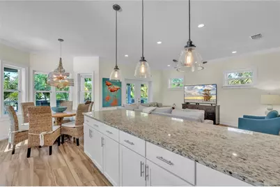 5710 Carissa Street, Holmes Beach, FL 34217 - Photo 18