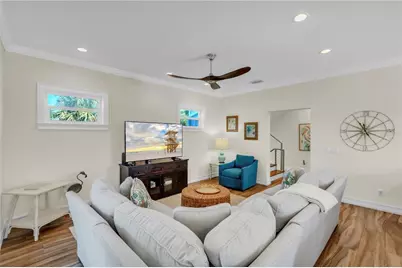 5710 Carissa Street, Holmes Beach, FL 34217 - Photo 8