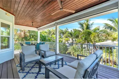 5710 Carissa Street, Holmes Beach, FL 34217 - Photo 36