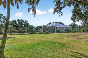 6677 Mandarin Rd, Sarasota, FL 34238 - Photo 42