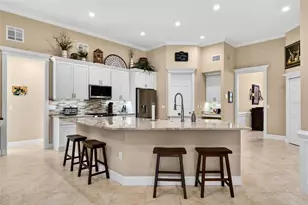 6677 Mandarin Rd, Sarasota, FL 34238 - Photo 10