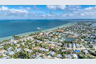 154 Crescent Drive, Anna Maria, FL 34216 - Photo 4