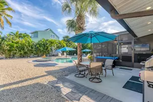 154 Crescent Dr, Anna Maria, FL 34216 - Photo 54