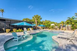 154 Crescent Dr, Anna Maria, FL 34216 - Photo 58