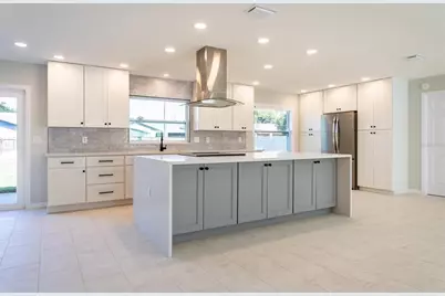 5114 36th Avenue Drive W, Bradenton, FL 34209 - Photo 4