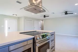 5114 36th Ave Dr W, Bradenton, FL 34209 - Photo 8