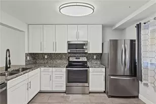 5618 Ashton Lake Dr, Sarasota, FL 34231 - Photo 6