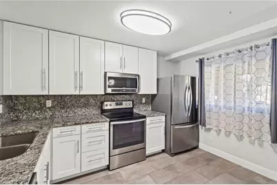 5618 Ashton Lake Drive #5618, Sarasota, FL 34231 - Photo 6