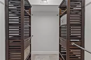 5618 Ashton Lake Dr, Sarasota, FL 34231 - Photo 12