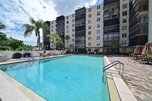 2901 26th St W, Bradenton, FL 34205 - Photo 4