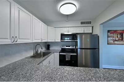 2901 26th Street W #320, Bradenton, FL 34205 - Photo 16