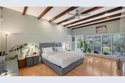 3615 Flores Avenue, Sarasota, FL 34239 - Photo 14