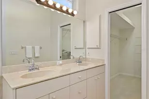 5166 Magnolia Pond Dr, Sarasota, FL 34233 - Photo 28