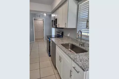 4304 96th Avenue E, Parrish, FL 34219 - Photo 6