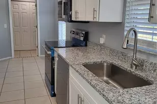 4304 96th Ave E, Parrish, FL 34219 - Photo 6