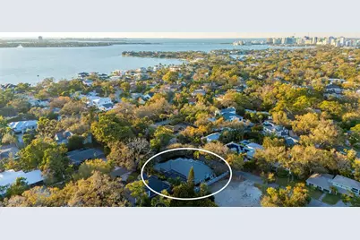 1732 Cunliff Lane, Sarasota, FL 34239 - Photo 2