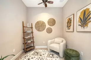 1732 Cunliff Ln, Sarasota, FL 34239 - Photo 22