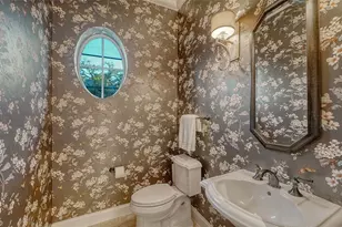1732 Cunliff Ln, Sarasota, FL 34239 - Photo 38
