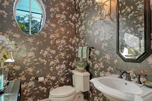 1732 Cunliff Ln, Sarasota, FL 34239 - Photo 24