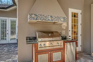 1732 Cunliff Ln, Sarasota, FL 34239 - Photo 36