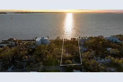 2046 Alameda Avenue, Sarasota, FL 34234 - Photo 2