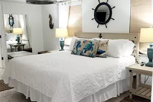 2219 Avenue C, Bradenton Beach, FL 34217 - Photo 24