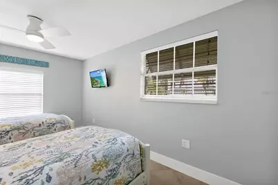 6201 Holmes Boulevard, Holmes Beach, FL 34217 - Photo 26