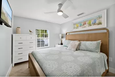 6201 Holmes Boulevard, Holmes Beach, FL 34217 - Photo 16