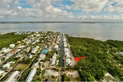 707 Saint Judes Drive S #3, Longboat Key, FL 34228 - Photo 2