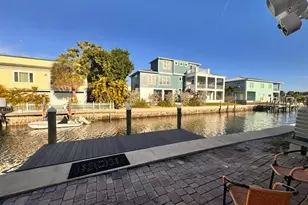 707 St Judes Dr S, Longboat Key, FL 34228 - Photo 1