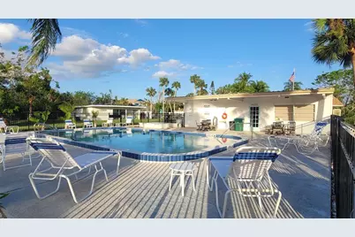 4924 Live Oak Circle #115, Bradenton, FL 34207 - Photo 18