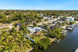 6911 9th Ave NW, Bradenton, FL 34209 - Photo 2