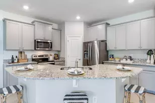 18028 Cropside Trl, Lakewood Ranch, FL 34211 - Photo 2