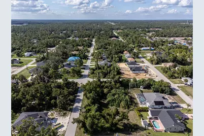 17221 Nixon Avenue, Port Charlotte, FL 33948 - Photo 14