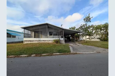 715 50th Avenue Terrace W, Bradenton, FL 34207 - Photo 2