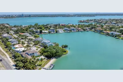 102 Seagull Lane, Sarasota, FL 34236 - Photo 30