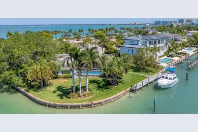 102 Seagull Lane, Sarasota, FL 34236 - Photo 1
