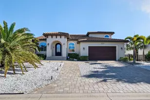 562 Ranger Ln, Longboat Key, FL 34228 - Photo 1