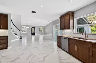 562 Ranger Ln, Longboat Key, FL 34228 - Photo 26