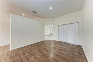 3219 58th Terrace E, Bradenton, FL 34203 - Photo 10