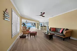 1336 Benjamin Franklin Dr, Sarasota, FL 34236 - Photo 6