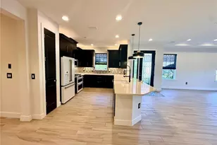 10114 Highland Park Pl, Palmetto, FL 34221 - Photo 4