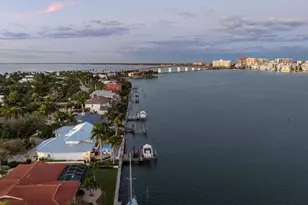 259 Robin Dr, Sarasota, FL 34236 - Photo 92