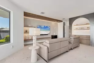 259 Robin Dr, Sarasota, FL 34236 - Photo 18