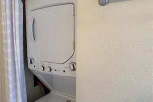 5697 Ashton Lake Dr, Sarasota, FL 34231 - Photo 20