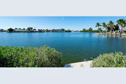 627 Concord Lane, Holmes Beach, FL 34217 - Photo 1