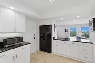 2295 Gulf of Mexico Dr, Longboat Key, FL 34228 - Photo 12