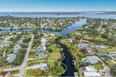 415 65th Street Court NW, Bradenton, FL 34209 - Photo 4