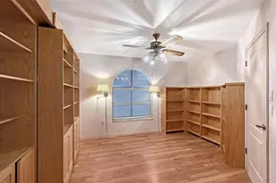 2429 Whippoorwill Cir, Sarasota, FL 34231 - Photo 8